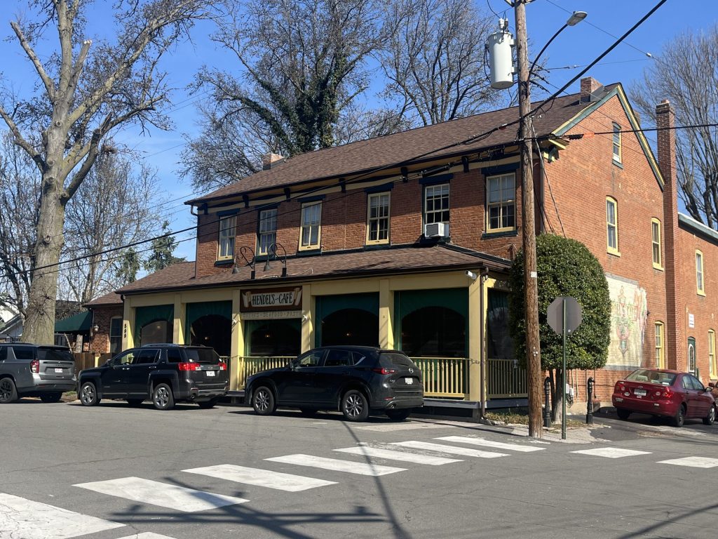 Hendel’s Restaurant In Florissant Earns Featured Recognition